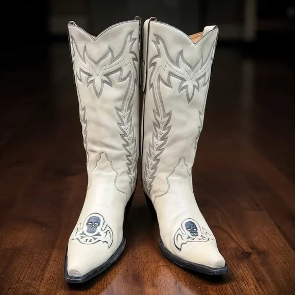 1990s Liberty “Killaz” Skull Inlay Boots — Women’s 10.5 B Vintage Cowboy Boots - Picture 3 of 6